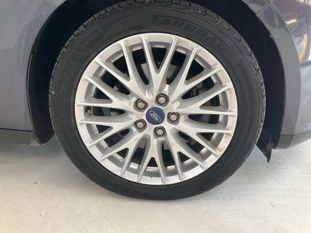 Photo '10' of Ford Focus