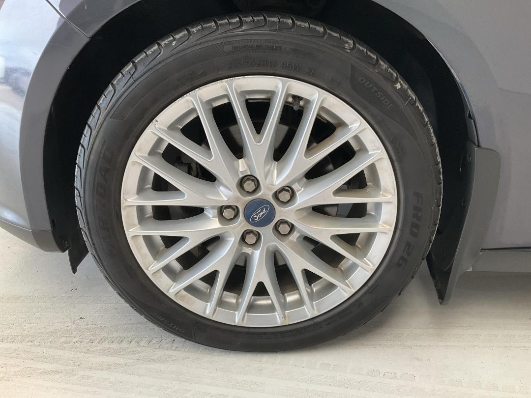 Photo '9' of Ford Focus