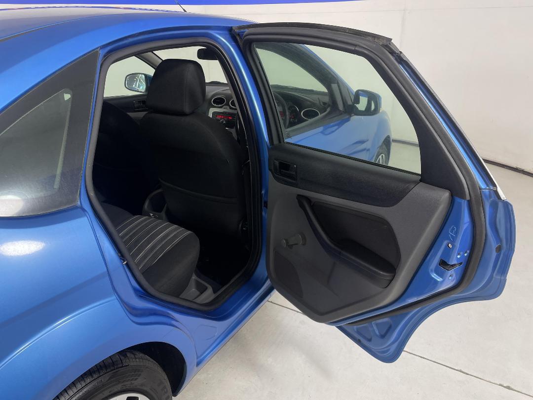 Photo '19' of Ford Focus Photo '19' of Ford Focus