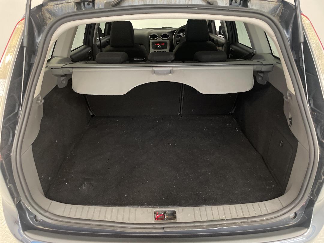 Photo '14' of Ford Focus Photo '14' of Ford Focus