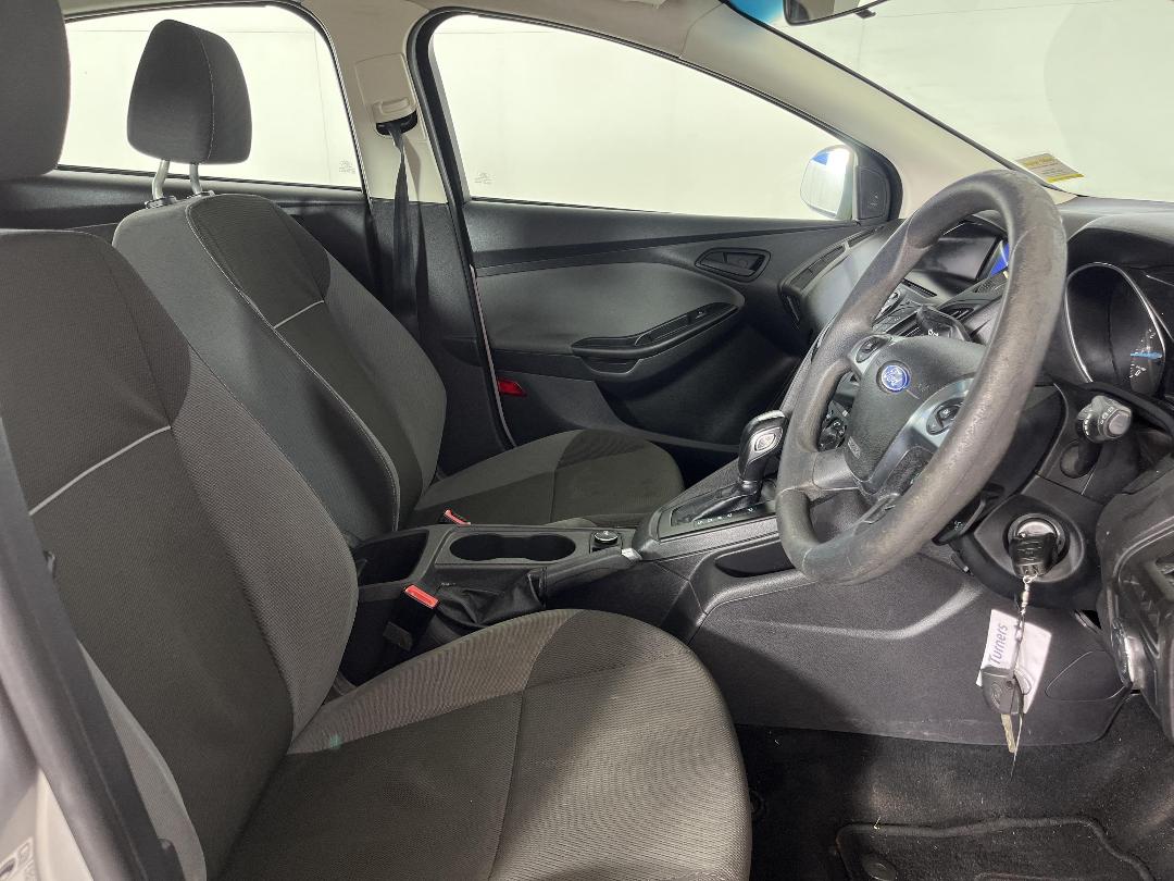 Photo '16' of Ford Focus