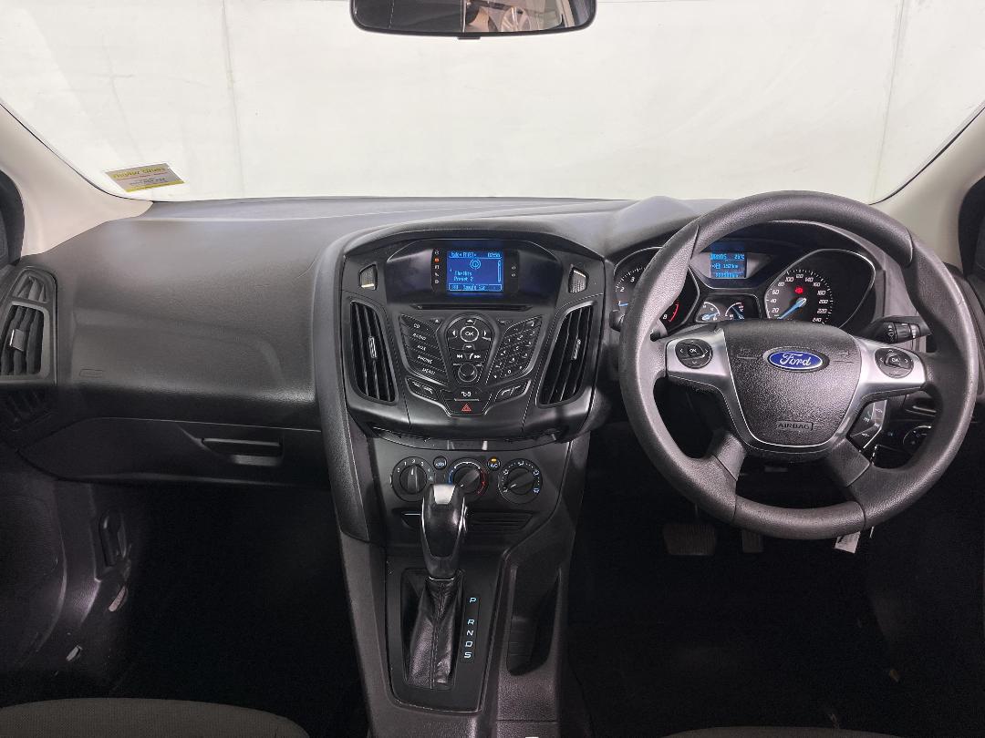 Photo '17' of Ford Focus