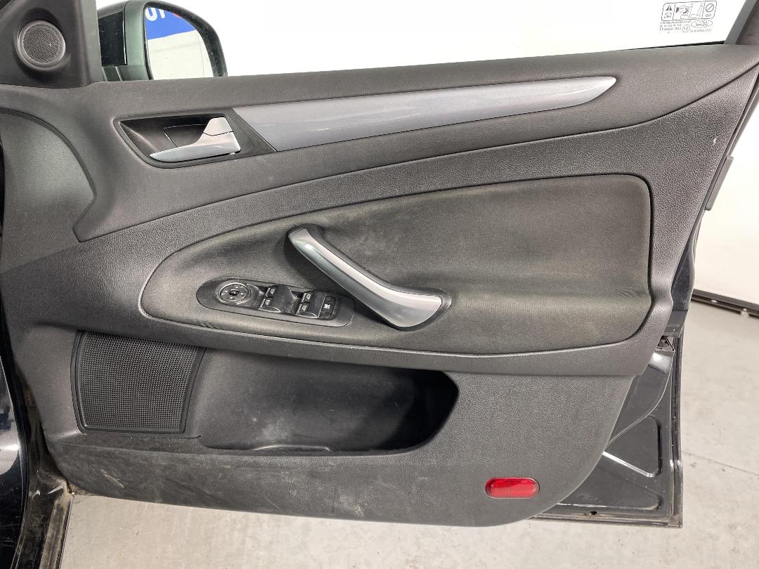 Photo '15' of Ford Mondeo Photo '15' of Ford Mondeo