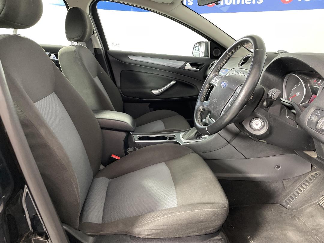 Photo '16' of Ford Mondeo Photo '16' of Ford Mondeo