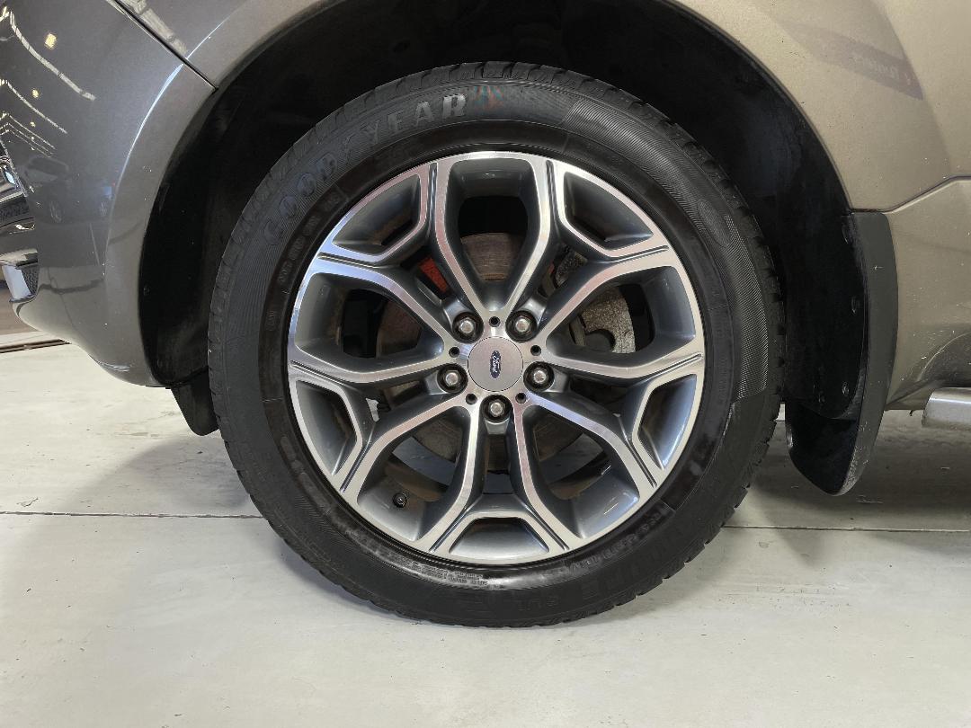 Photo '10' of Ford Territory