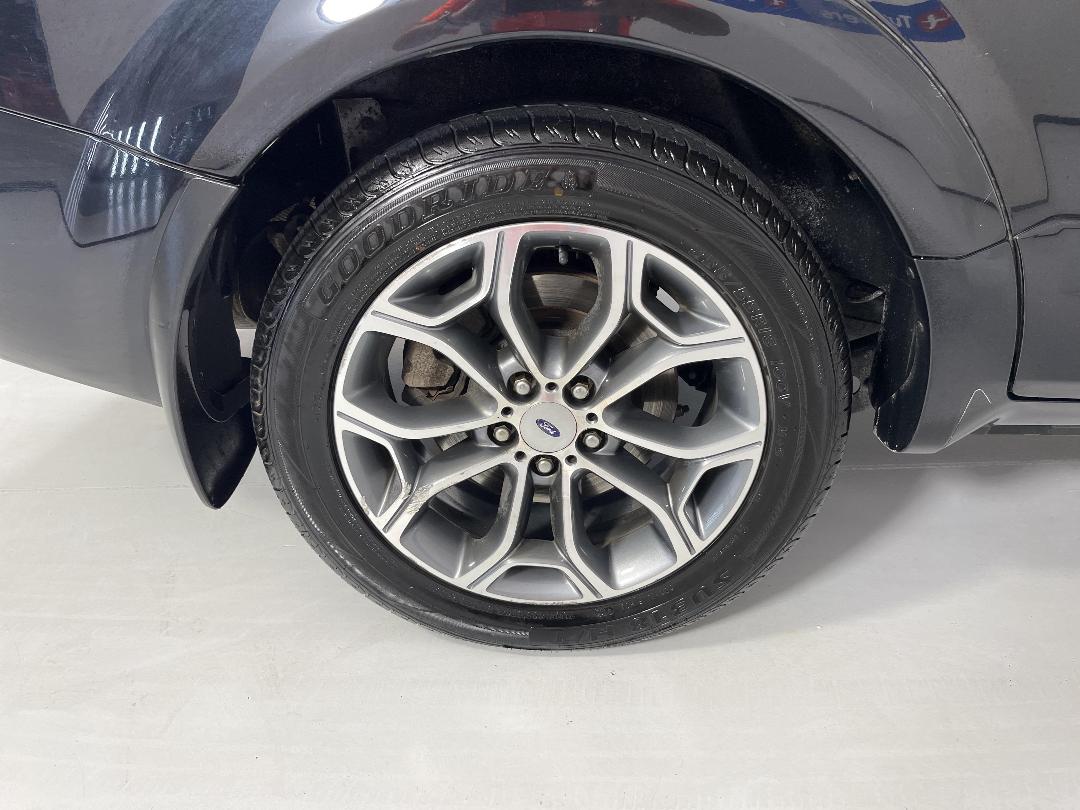 Photo '12' of Ford Territory