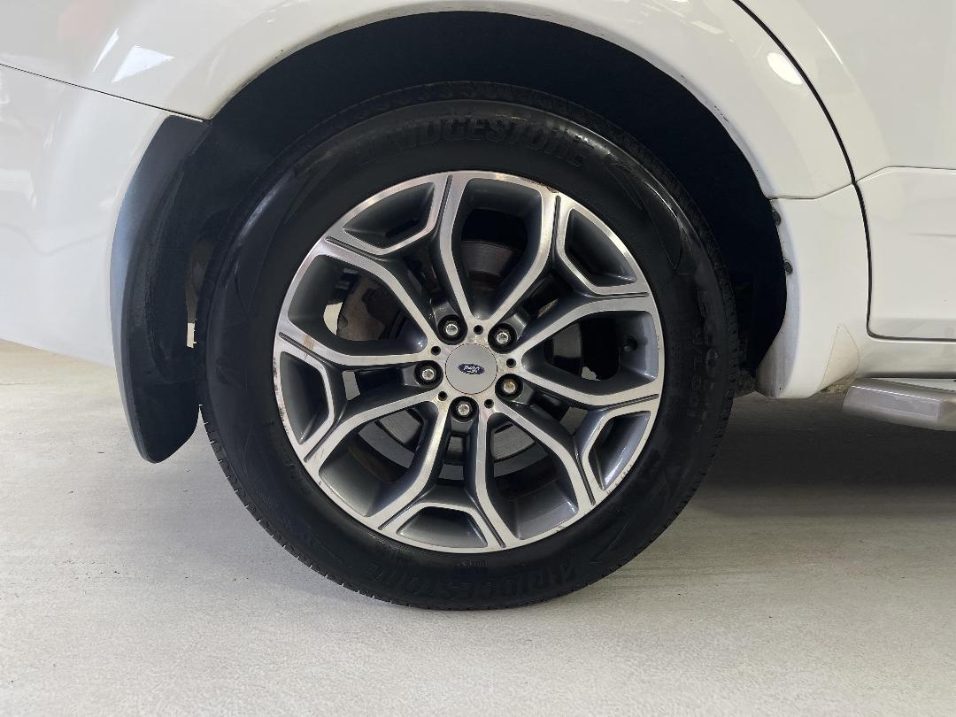 Photo '12' of Ford Territory