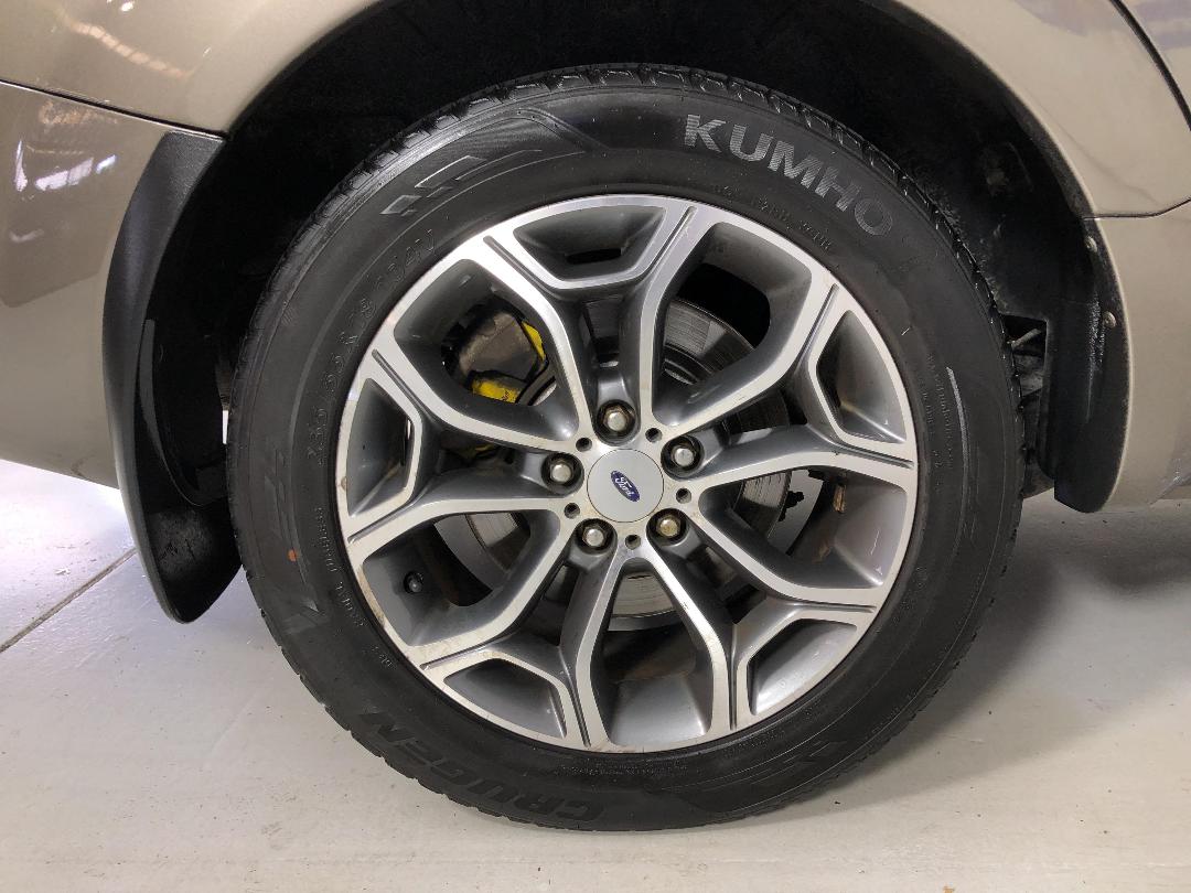 Photo '12' of Ford Territory