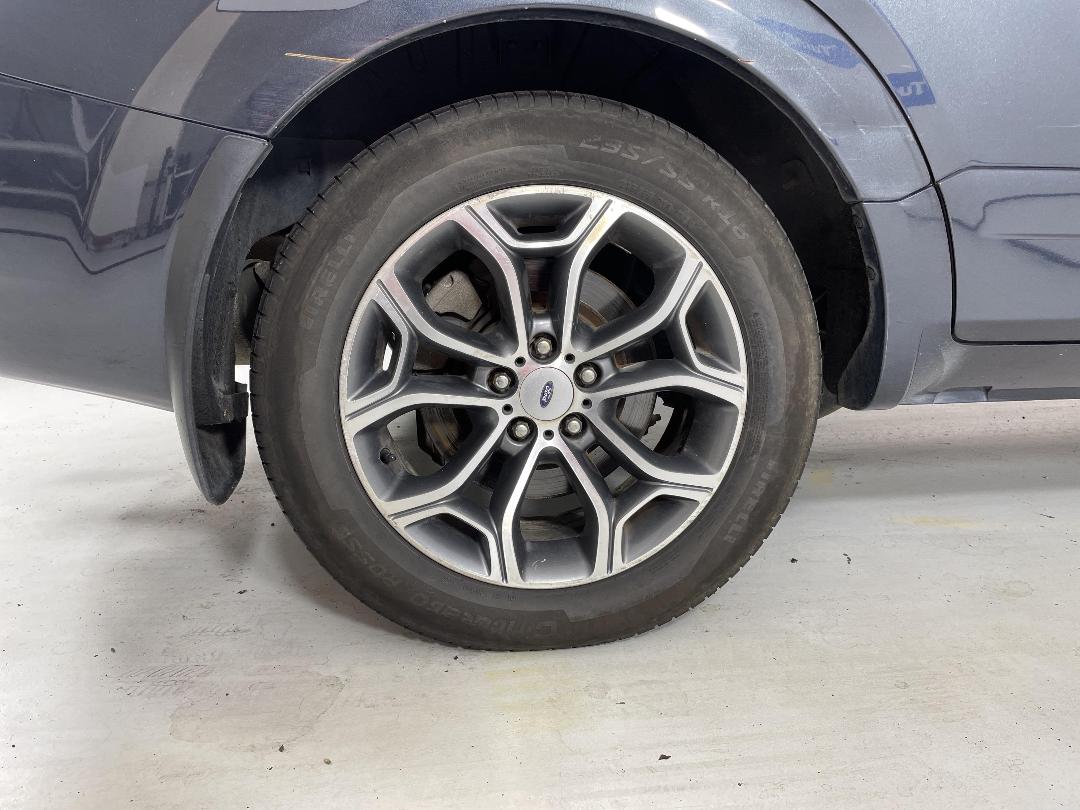 Photo '12' of Ford Territory Photo '12' of Ford Territory