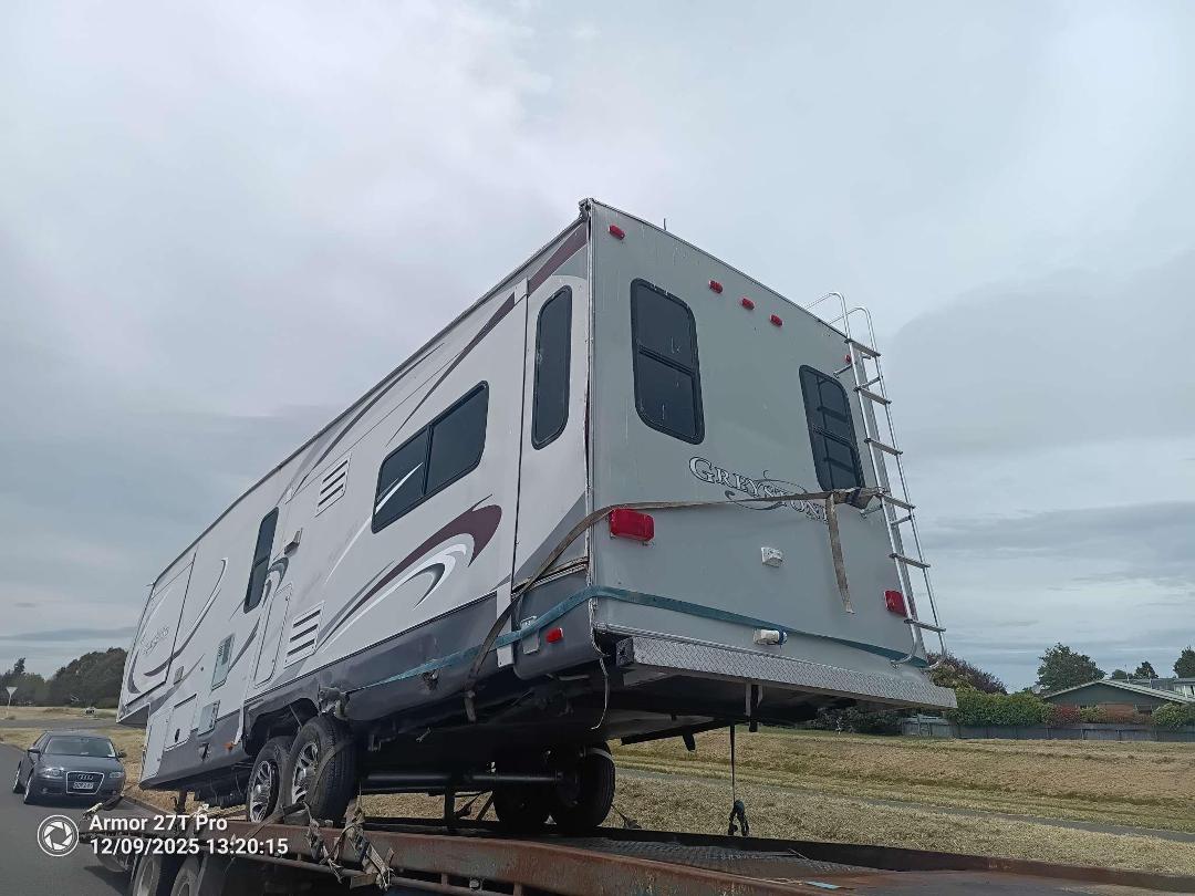 Photo '4' of Heartland Greystone Caravan - Single Photo '4' of Heartland Greystone Caravan - Single