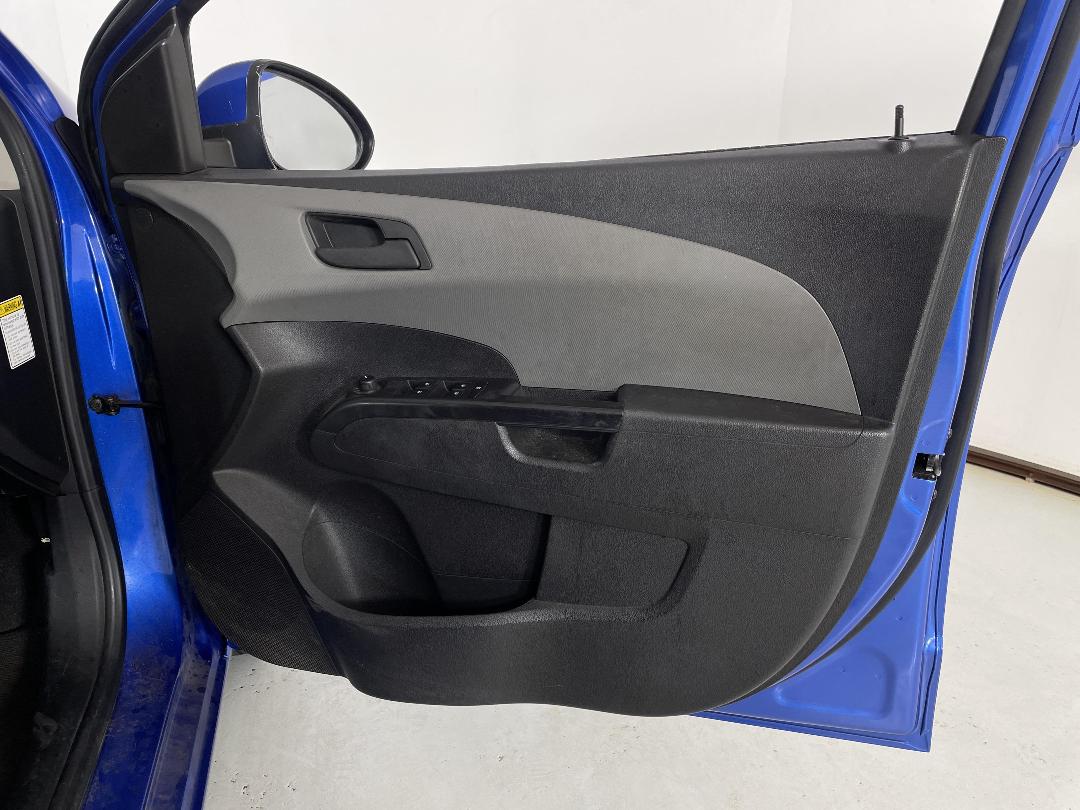 Photo '15' of Holden Barina