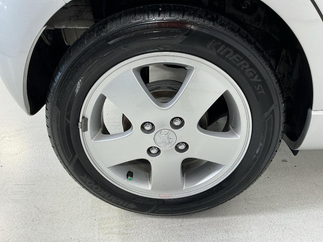 Photo '12' of Holden Barina Spark