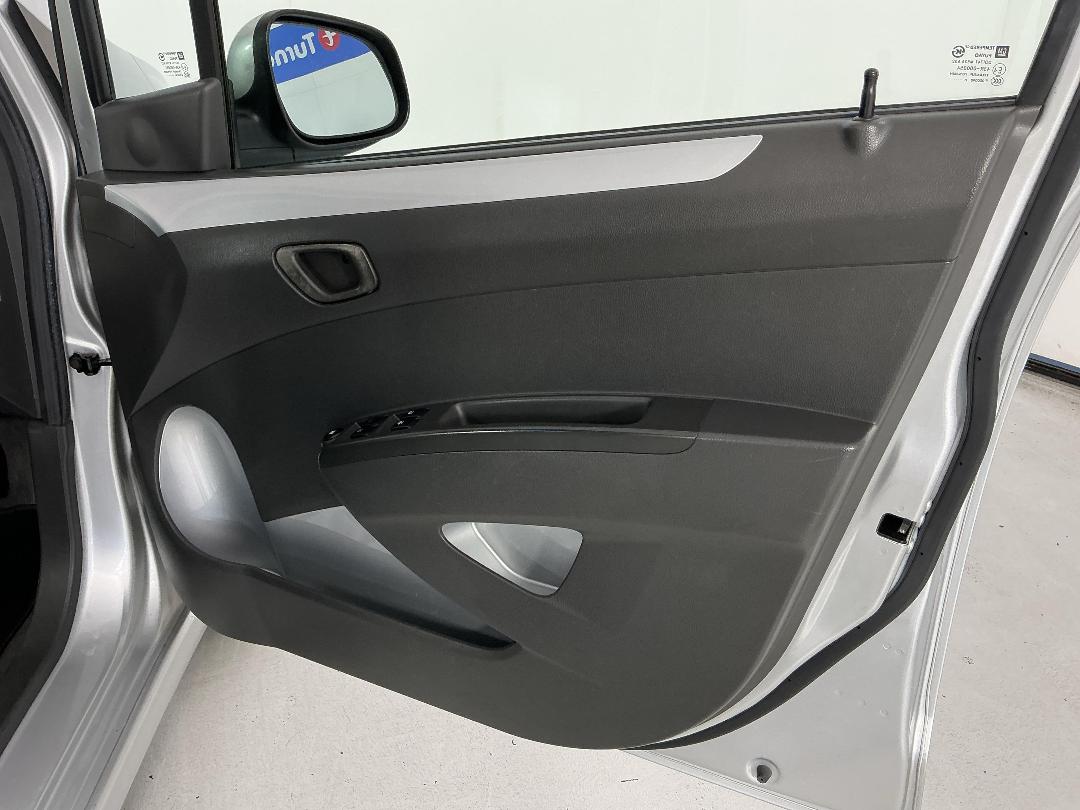 Photo '15' of Holden Barina Spark