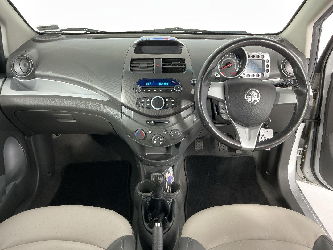Photo '17' of Holden Barina Spark