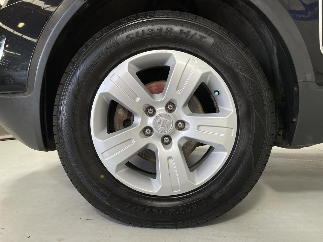 Photo '5' of Holden Captiva 5 Photo '5' of Holden Captiva 5