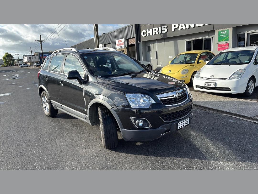 Photo '2' of Holden Captiva 5 Photo '2' of Holden Captiva 5