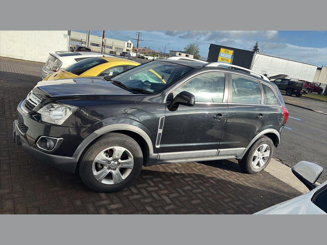 Photo '3' of Holden Captiva 5 Photo '3' of Holden Captiva 5