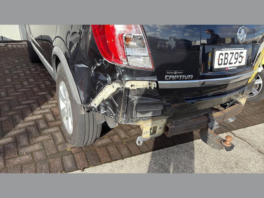 Photo '14' of Holden Captiva 5 Photo '14' of Holden Captiva 5