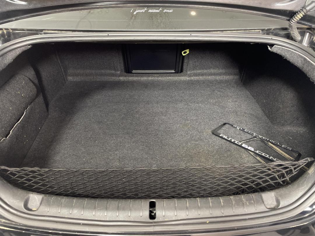 Photo '14' of Holden Commodore Photo '14' of Holden Commodore