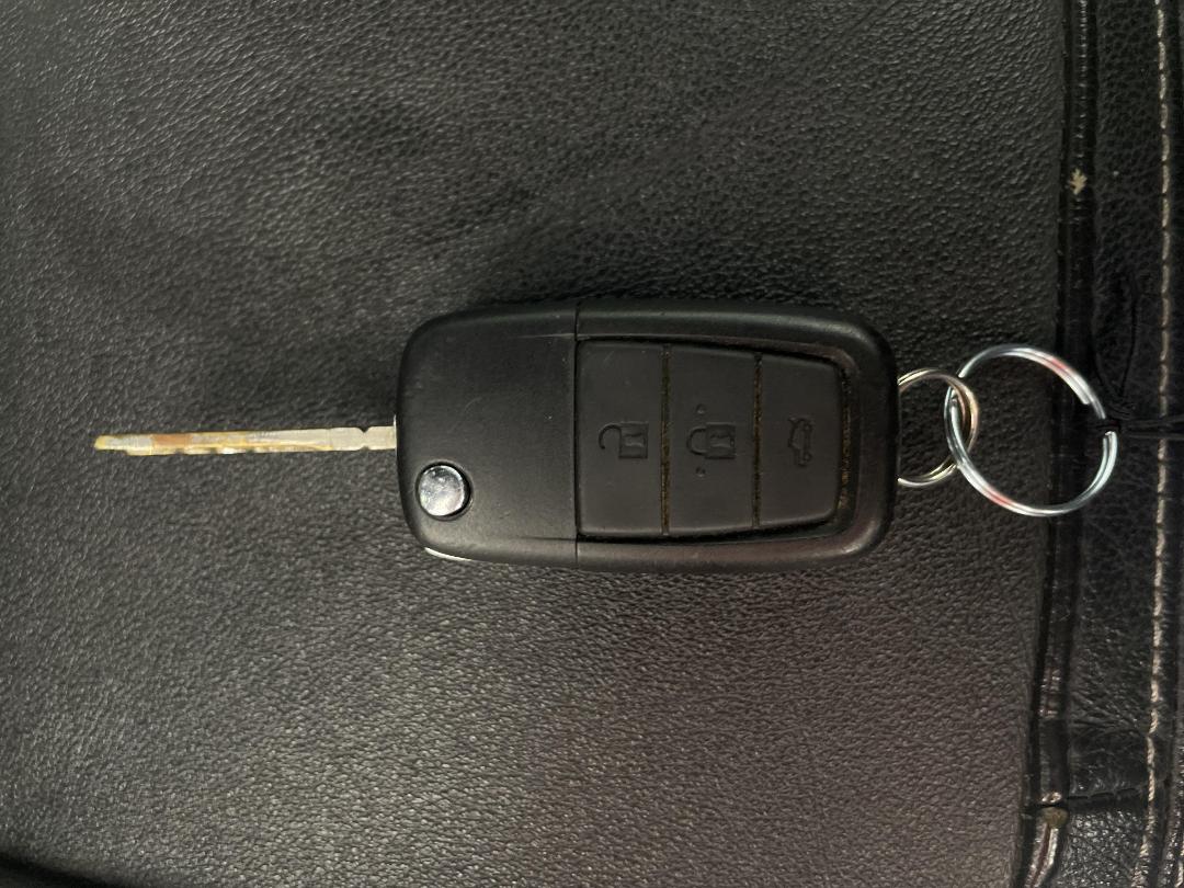 Photo '22' of Holden Commodore Photo '22' of Holden Commodore