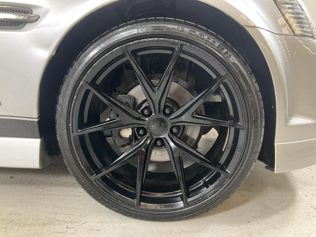 Photo '9' of Holden Commodore Photo '9' of Holden Commodore