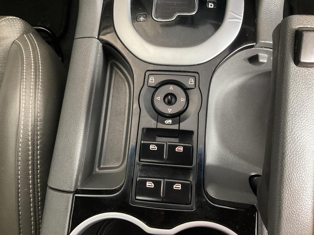 Photo '29' of Holden Commodore Photo '29' of Holden Commodore