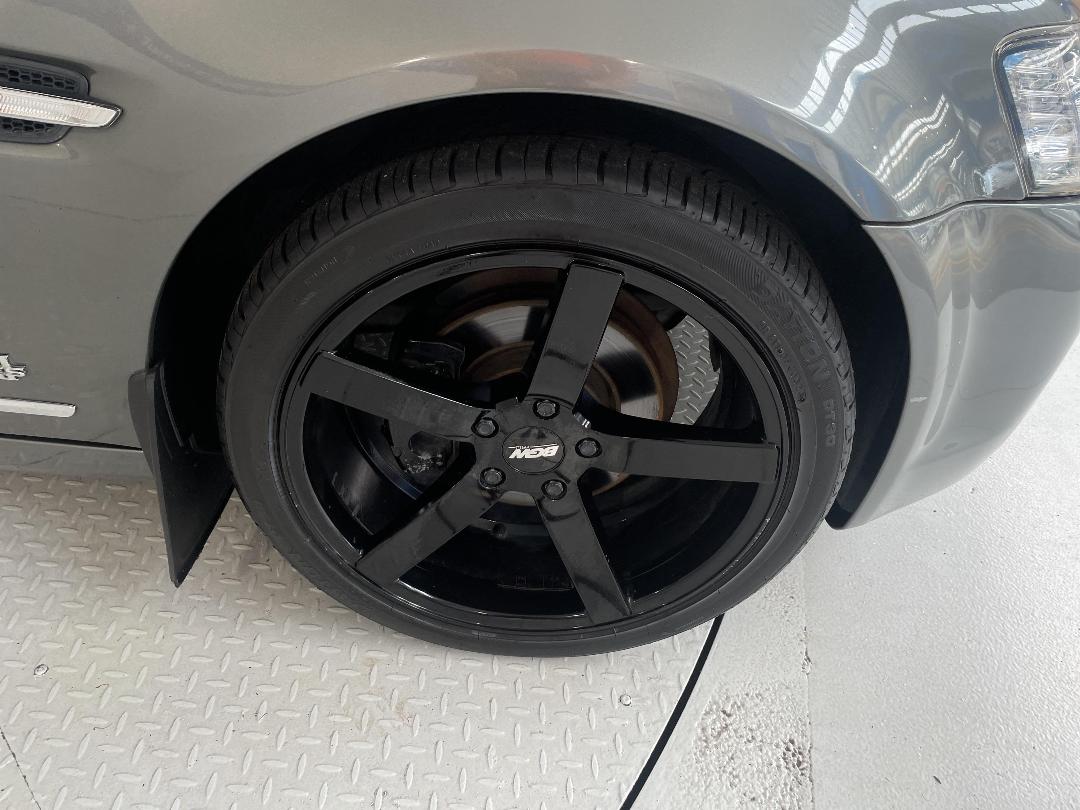 Photo '9' of Holden Commodore