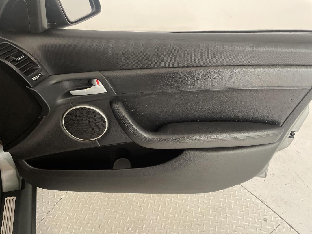 Photo '15' of Holden Commodore