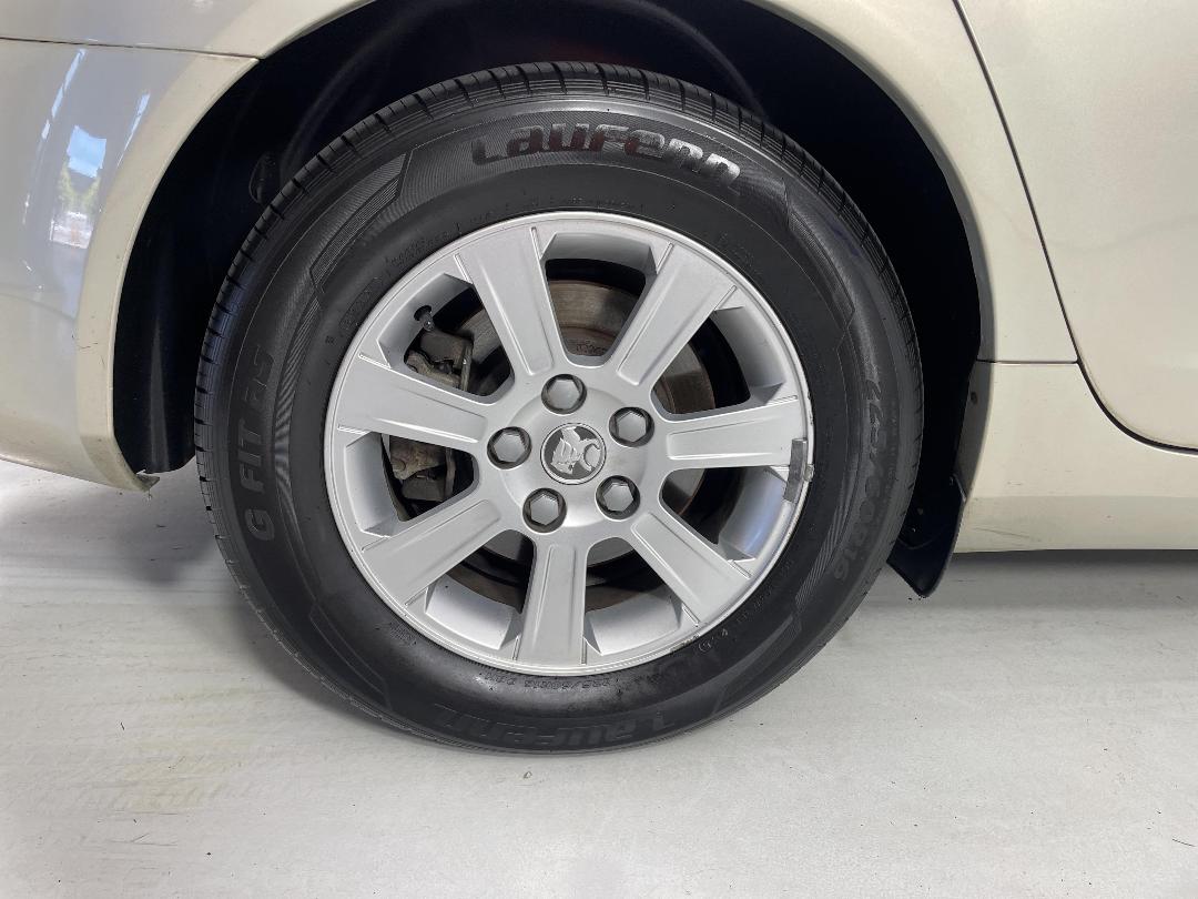 Photo '12' of Holden Commodore