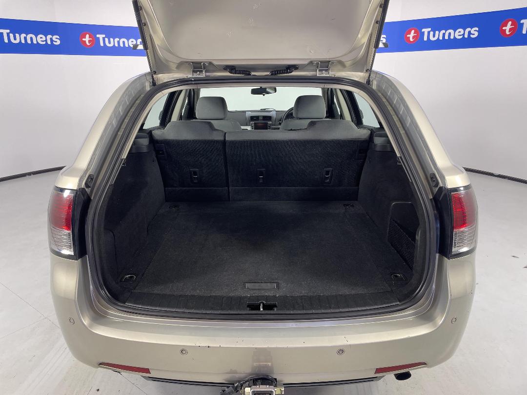 Photo '14' of Holden Commodore