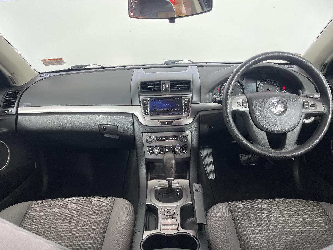 Photo '17' of Holden Commodore