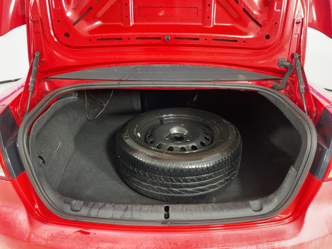 Photo '14' of Holden Commodore Photo '14' of Holden Commodore