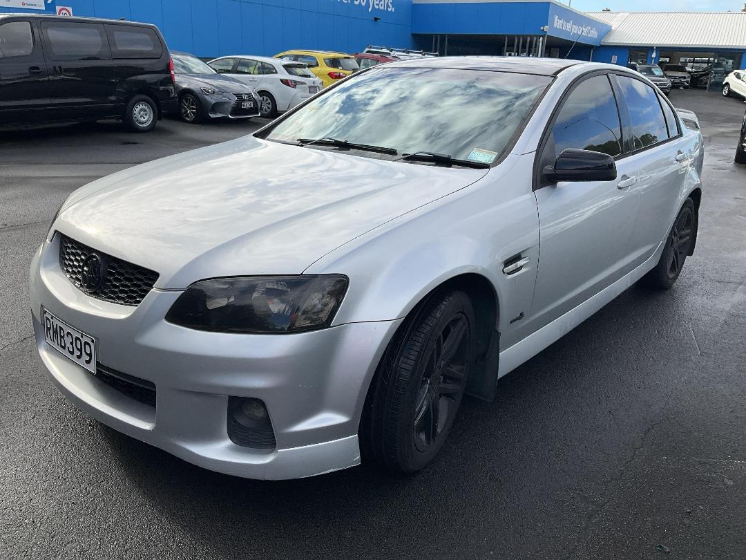 Photo '2' of Holden Commodore SV6