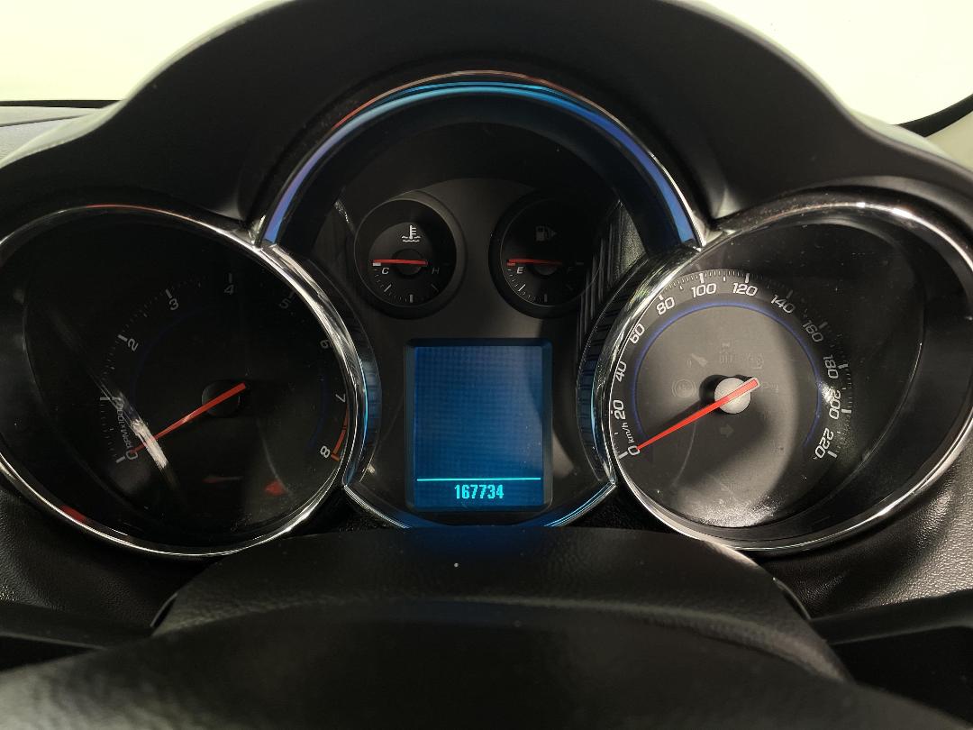 Photo '21' of Holden Cruze