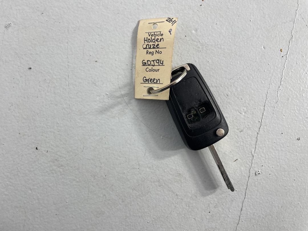 Photo '22' of Holden Cruze