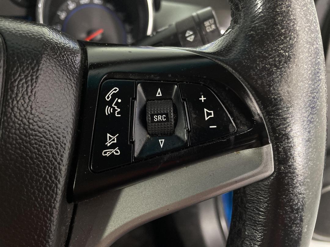 Photo '23' of Holden Cruze