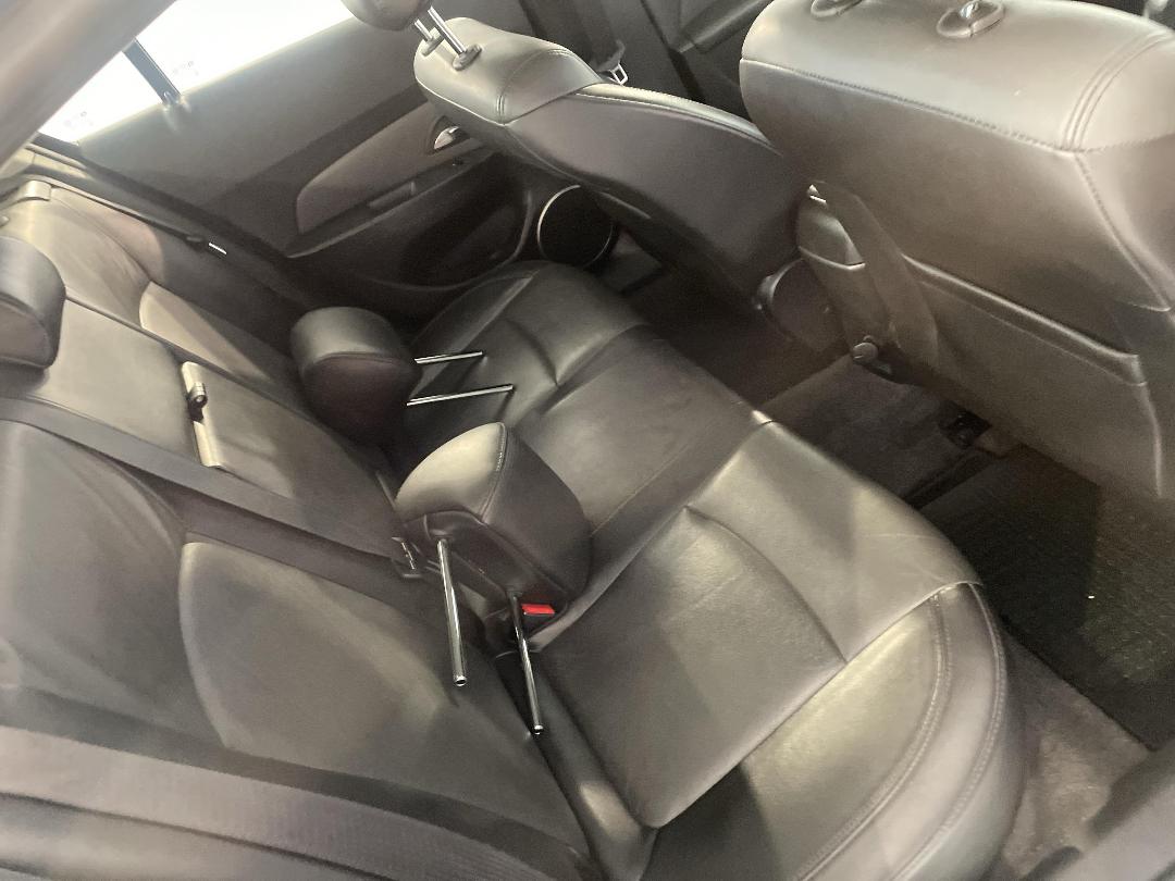 Photo '20' of Holden Cruze