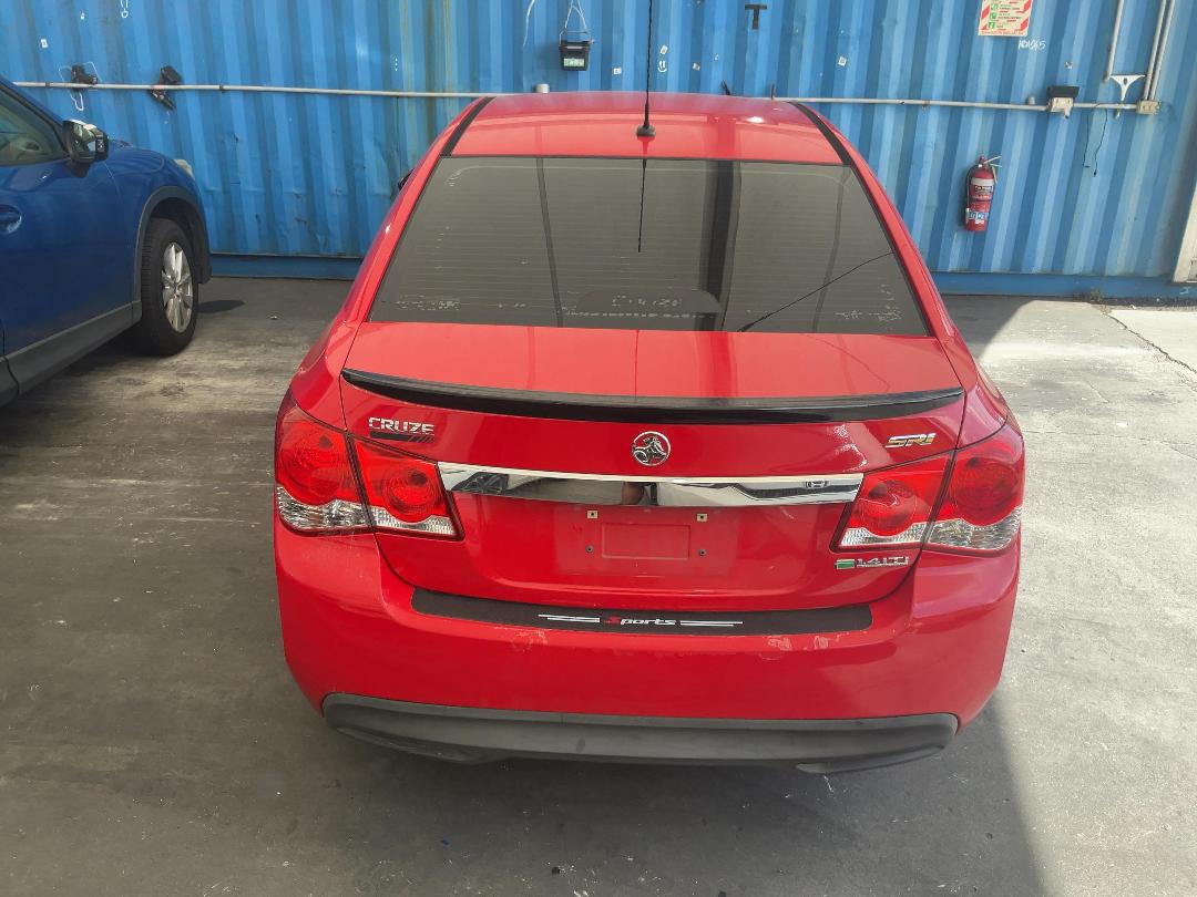 Photo '11' of Holden Cruze SRI