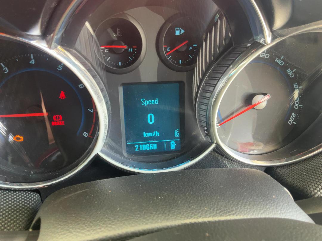 Photo '17' of Holden Cruze SRI