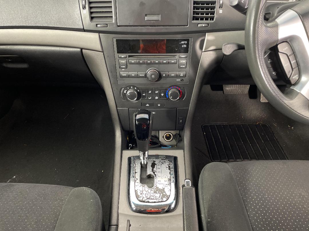 Photo '17' of Holden Epica