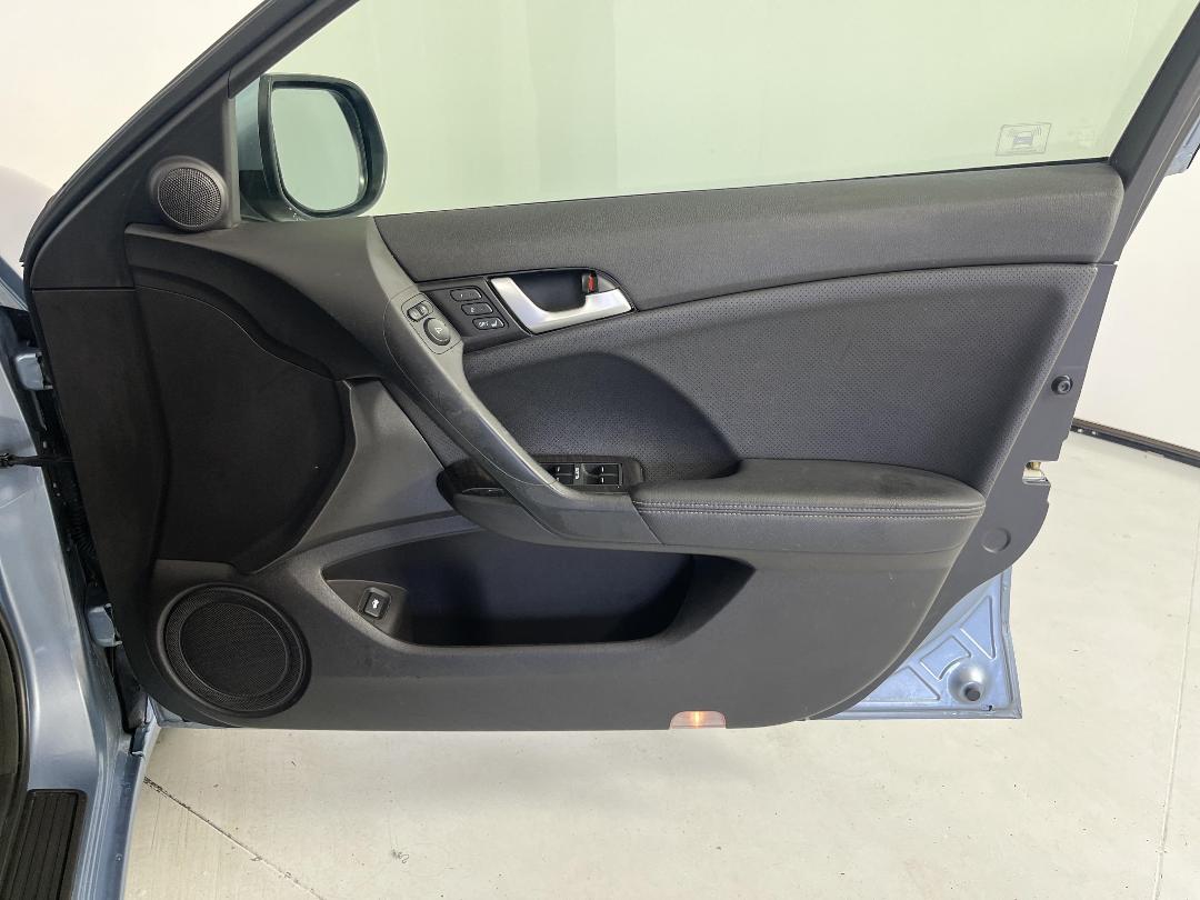 Photo '15' of Honda Accord Photo '15' of Honda Accord