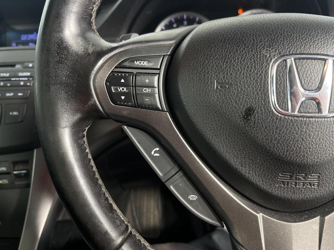 Photo '27' of Honda Accord Photo '27' of Honda Accord