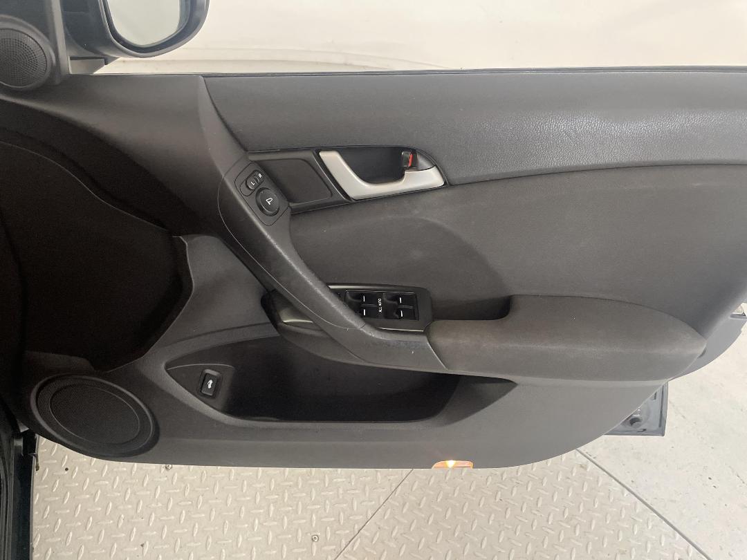 Photo '15' of Honda Accord