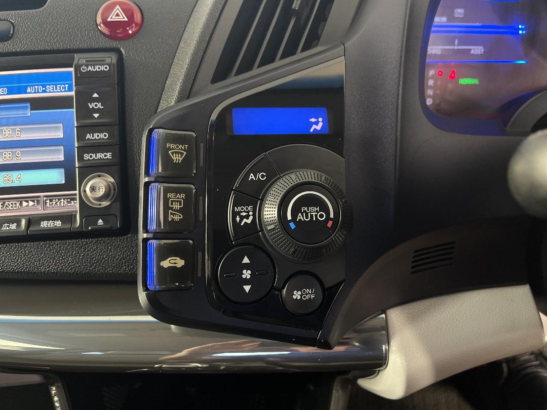 Photo '27' of Honda CR-Z