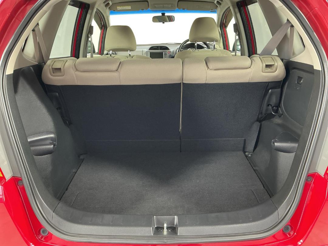 Photo '14' of Honda FIT Photo '14' of Honda FIT