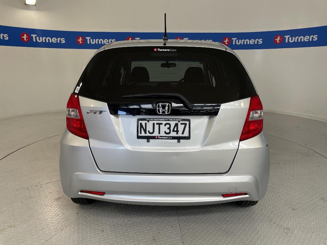 Photo '6' of Honda FIT