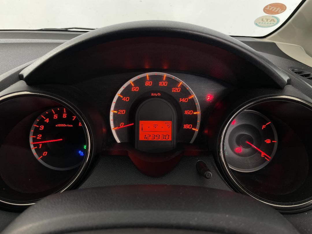 Photo '21' of Honda FIT