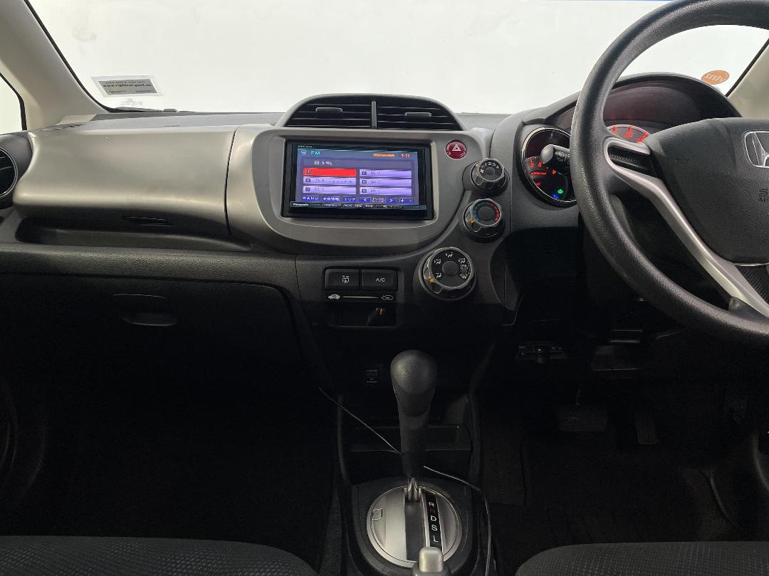Photo '18' of Honda FIT