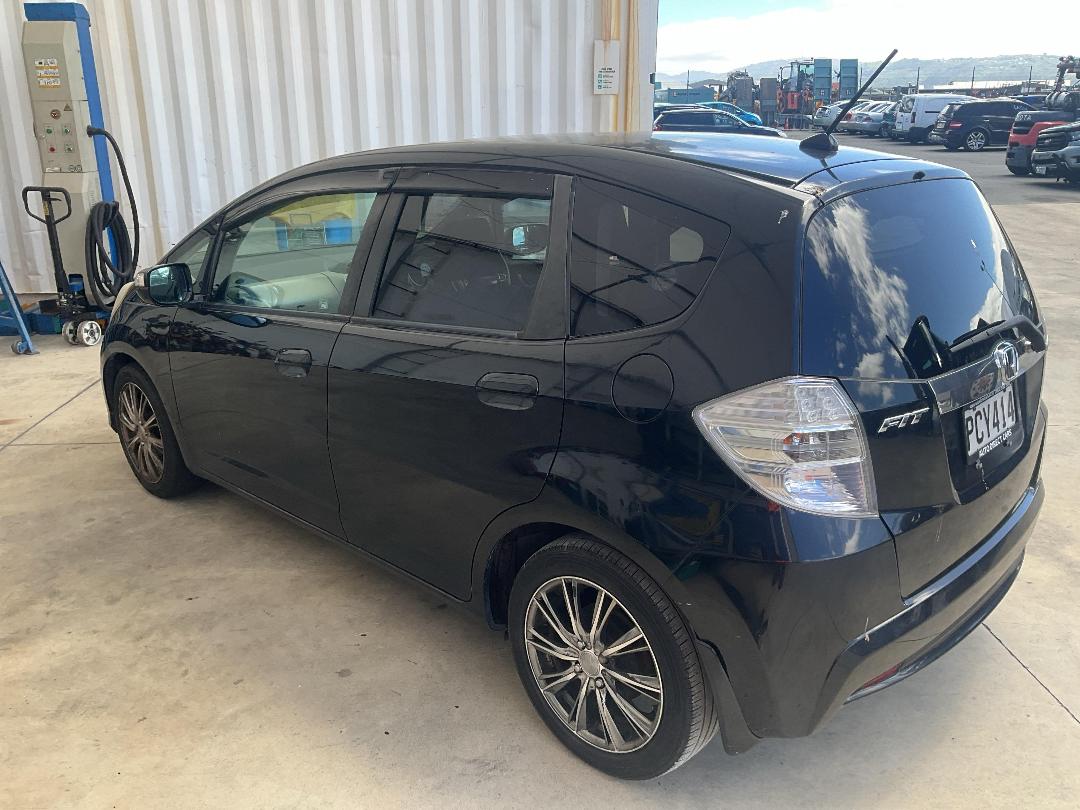 Photo '3' of Honda FIT