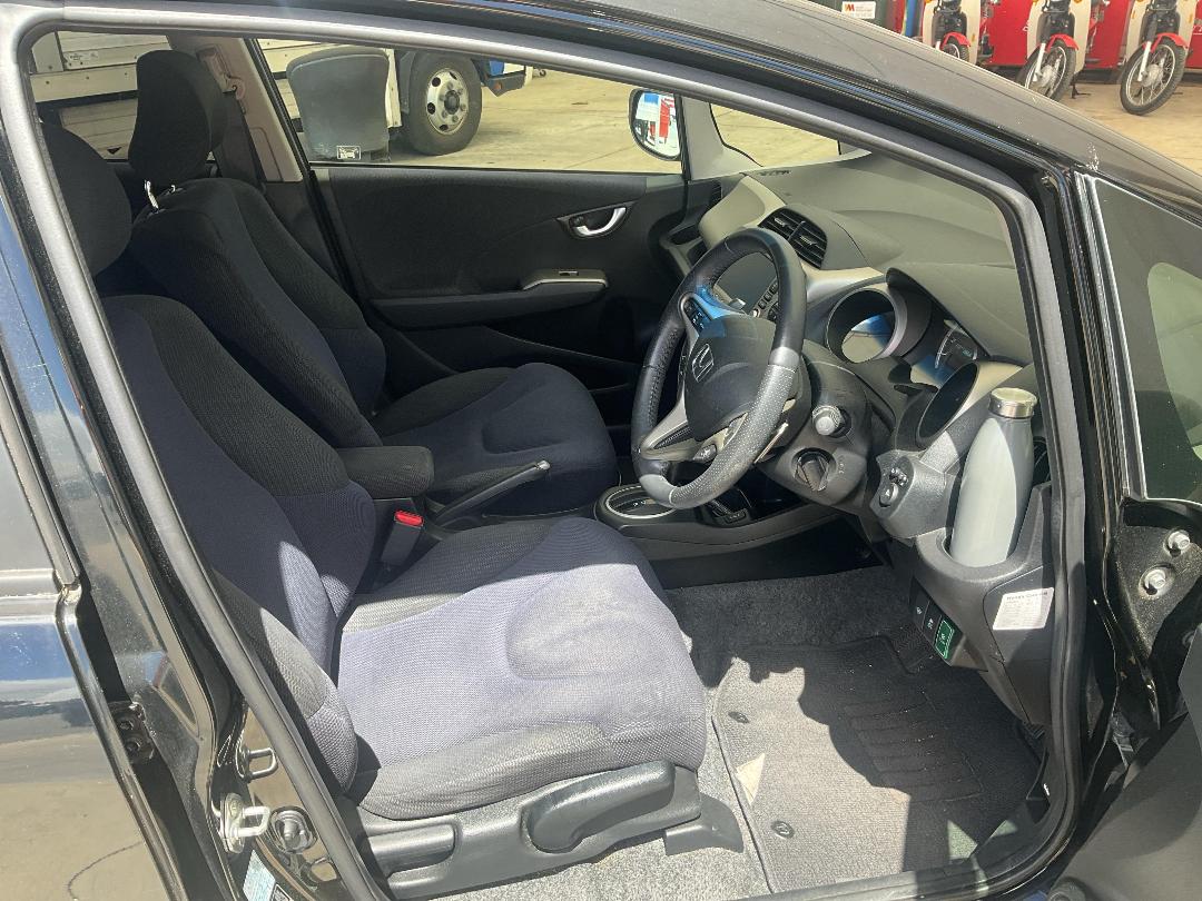 Photo '9' of Honda FIT